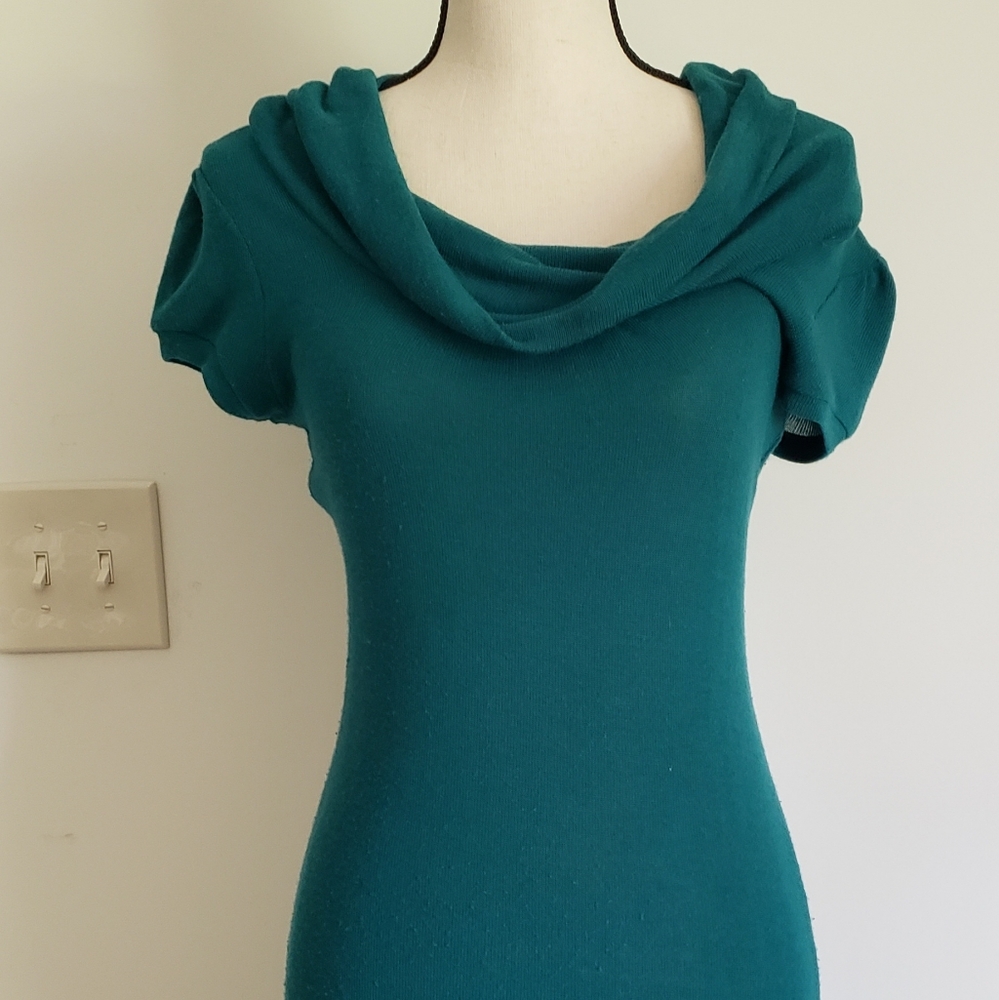 Dress - Picture 2 of 5
